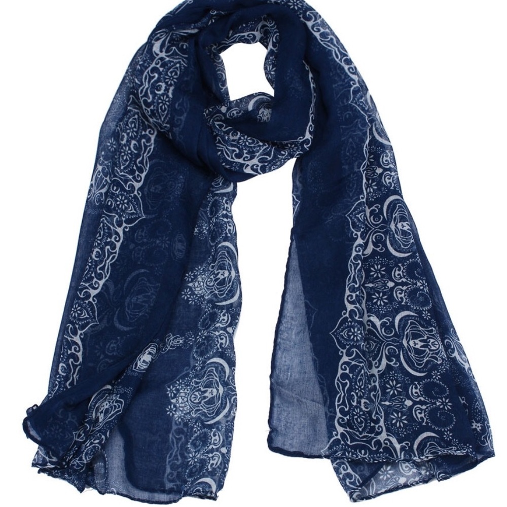 Not for sale - Blue and white lightweight scarf - Picture 2 of 5